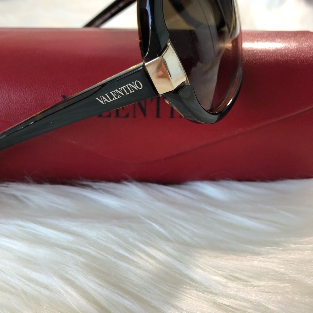 Valentino Sunglasses - Picture 5 of 8